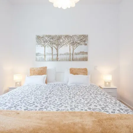 Expo Apartment *